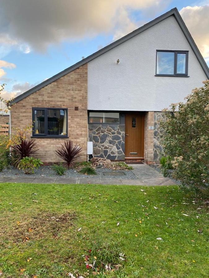 Home, Tywyn, Great Location * Tywyn