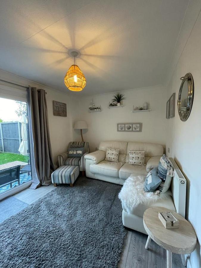 Home, Tywyn, Great Location Holiday home *